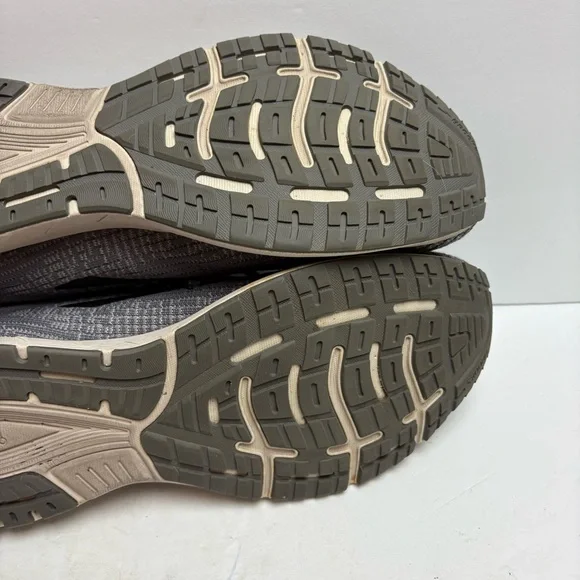 Brooks Men's Gray Running Shoes Revel 3 size 13 - Picture 9 of 14